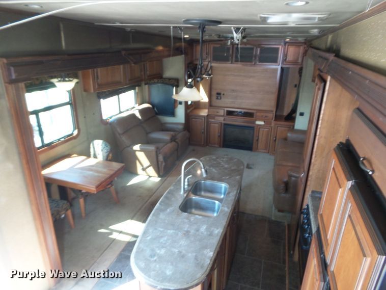 image for item DF0831 2014 Cros Redwood camper