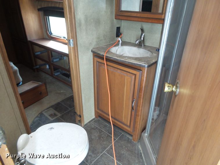 image for item DF0831 2014 Cros Redwood camper