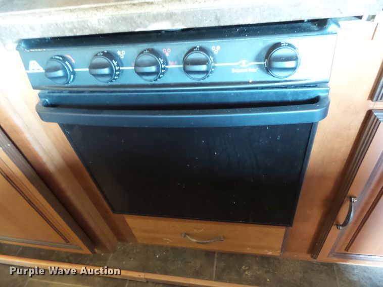 image for item DF0831 2014 Cros Redwood camper