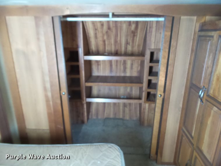 image for item DF0831 2014 Cros Redwood camper