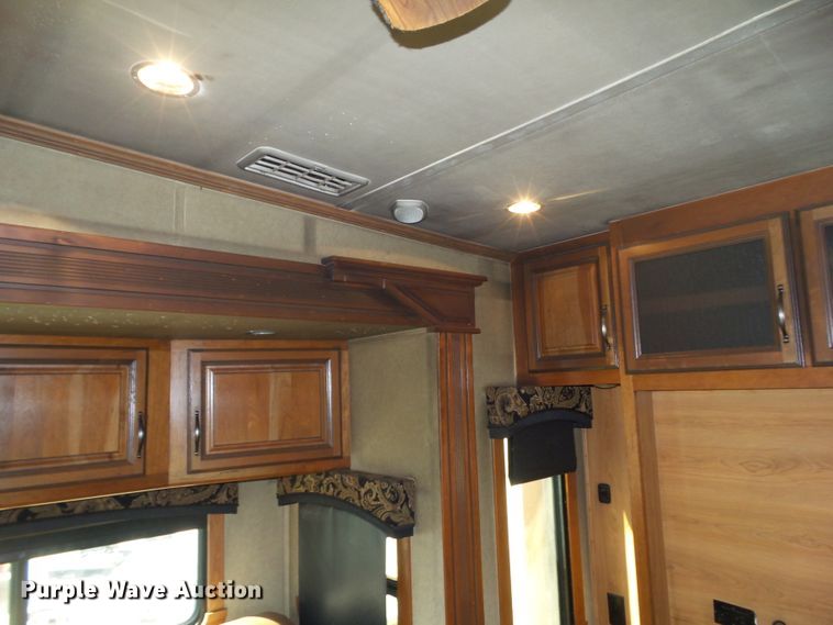 image for item DF0831 2014 Cros Redwood camper