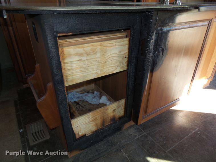 image for item DF0831 2014 Cros Redwood camper