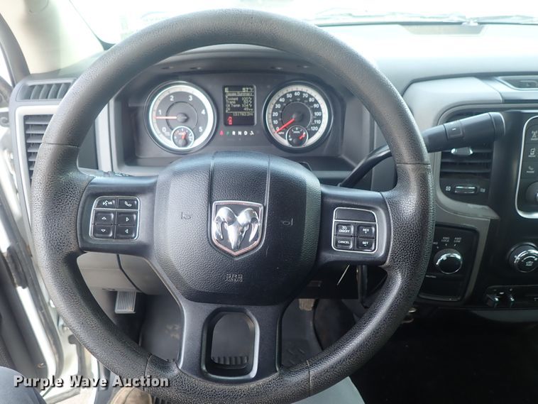 image for item DG3069 2016 Dodge Ram 2500  Crew Cab pickup truck