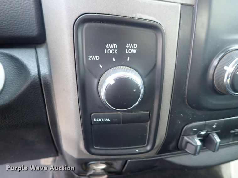 image for item DG3069 2016 Dodge Ram 2500  Crew Cab pickup truck