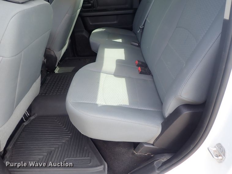 image for item DG3069 2016 Dodge Ram 2500  Crew Cab pickup truck