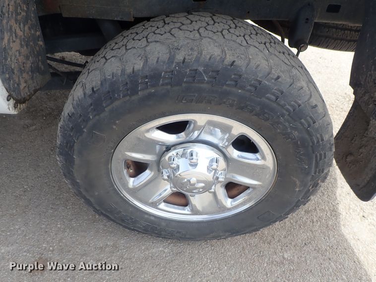 image for item DG3069 2016 Dodge Ram 2500  Crew Cab pickup truck