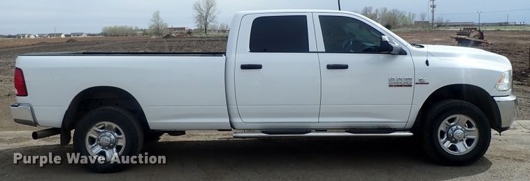 image for item DG3071 2016 Dodge Ram 2500  Crew Cab pickup truck
