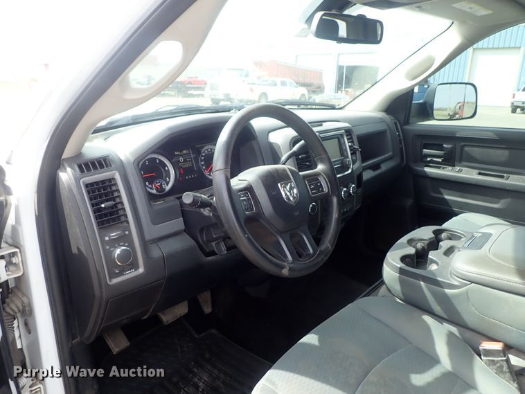 image for item DG3071 2016 Dodge Ram 2500  Crew Cab pickup truck