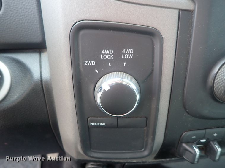 image for item DG3071 2016 Dodge Ram 2500  Crew Cab pickup truck