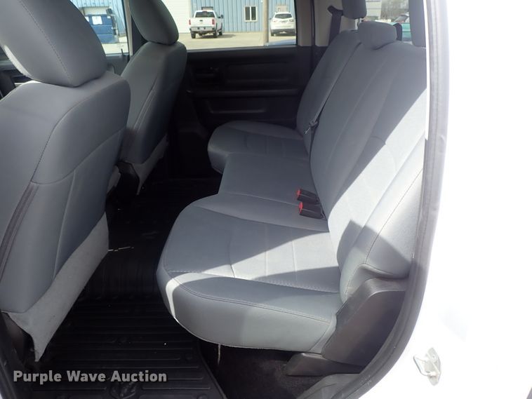 image for item DG3071 2016 Dodge Ram 2500  Crew Cab pickup truck