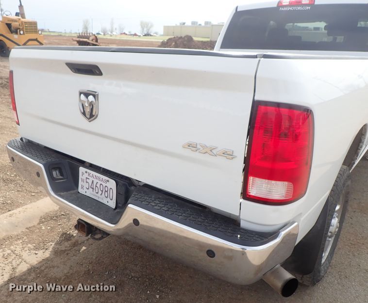 image for item DG3071 2016 Dodge Ram 2500  Crew Cab pickup truck