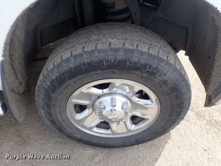 image for item DG3071 2016 Dodge Ram 2500  Crew Cab pickup truck