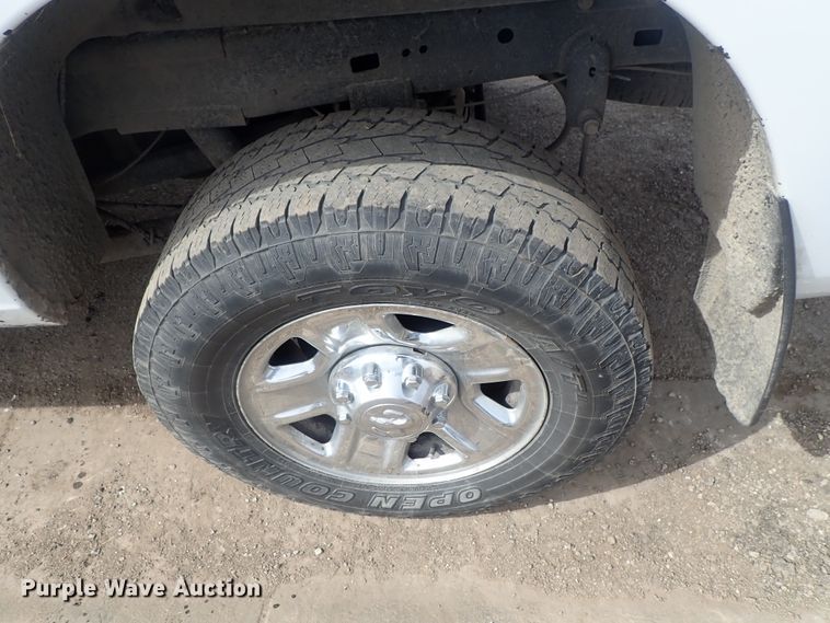 image for item DG3071 2016 Dodge Ram 2500  Crew Cab pickup truck