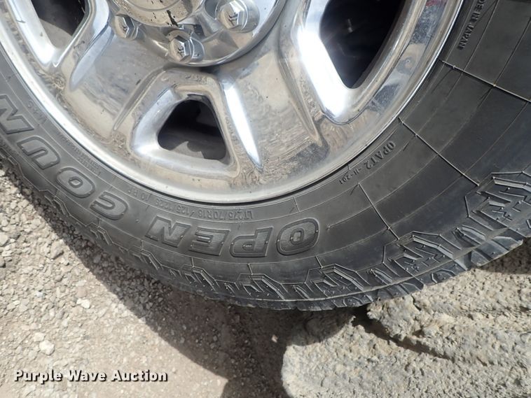 image for item DG3071 2016 Dodge Ram 2500  Crew Cab pickup truck