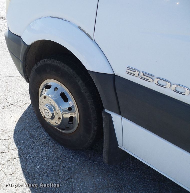 image for item DG5639 2007 Dodge Sprinter 3500 shuttle bus