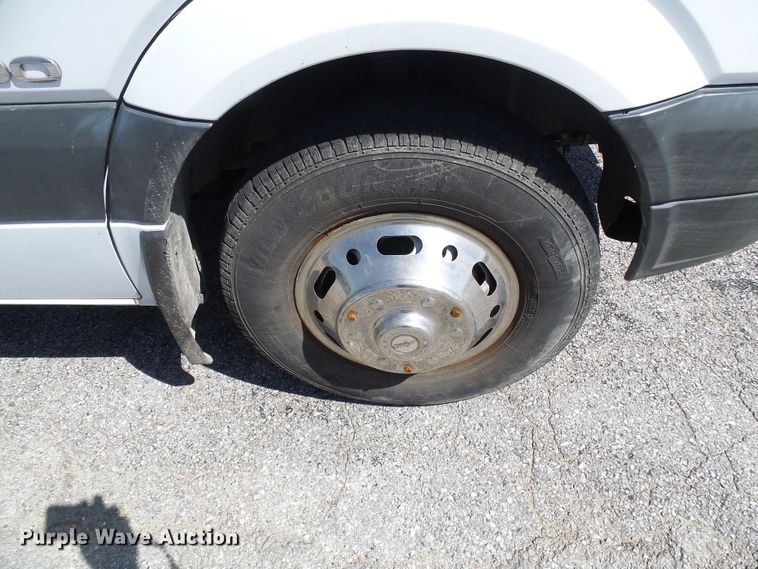 image for item DG5639 2007 Dodge Sprinter 3500 shuttle bus