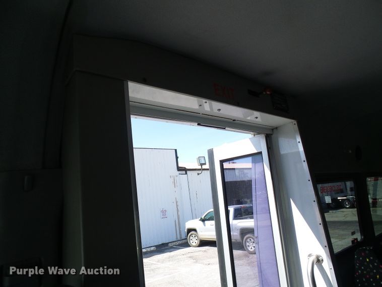 image for item DG5639 2007 Dodge Sprinter 3500 shuttle bus