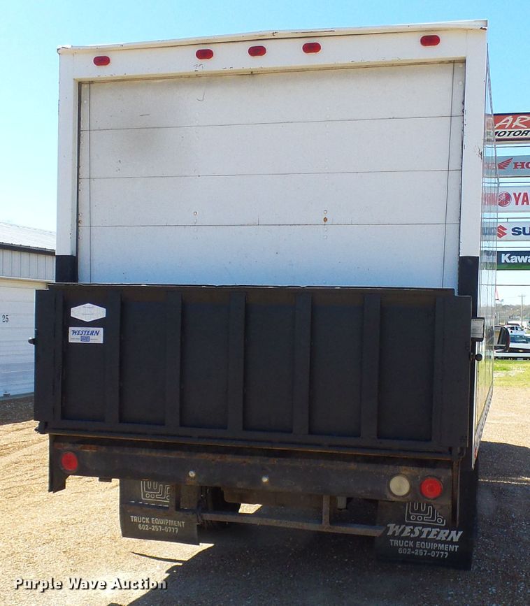 image for item DG5646 2004 Ford F450 Super Duty box truck