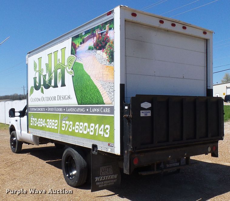 image for item DG5646 2004 Ford F450 Super Duty box truck