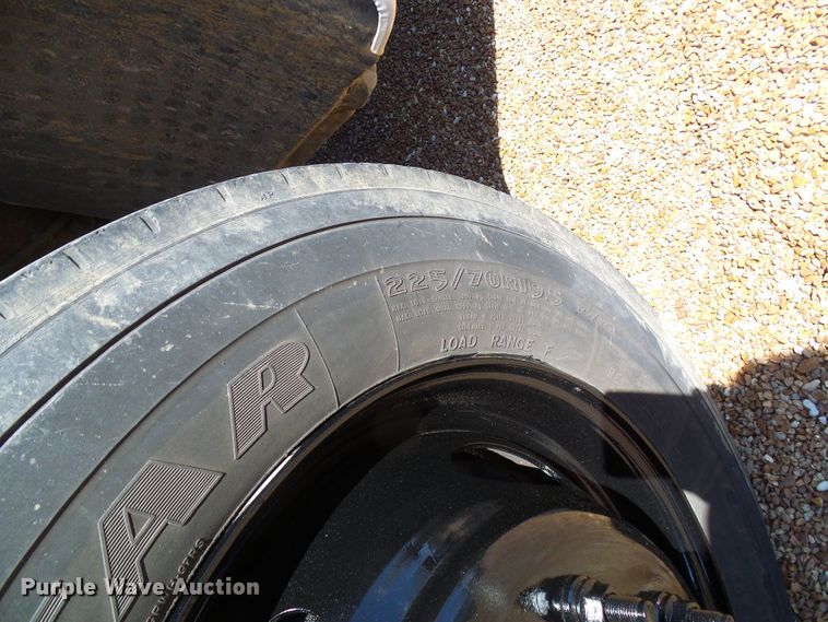 image for item DG5646 2004 Ford F450 Super Duty box truck