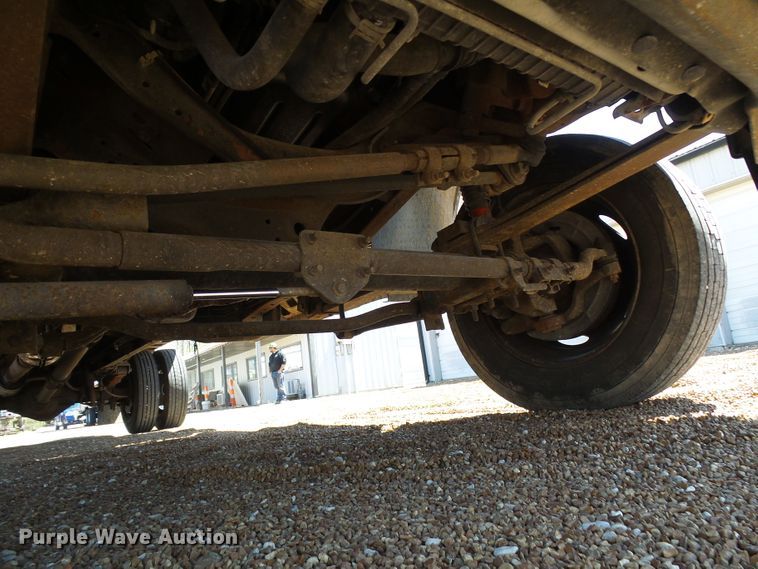 image for item DG5646 2004 Ford F450 Super Duty box truck