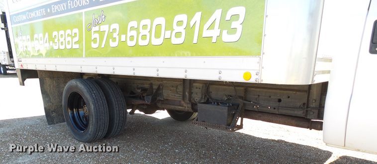 image for item DG5646 2004 Ford F450 Super Duty box truck