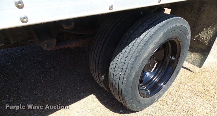 image for item DG5646 2004 Ford F450 Super Duty box truck