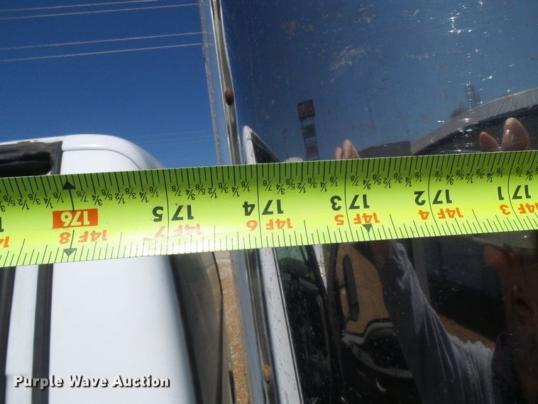 image for item DG5646 2004 Ford F450 Super Duty box truck