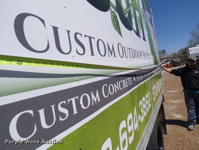 image for item DG5646 2004 Ford F450 Super Duty box truck