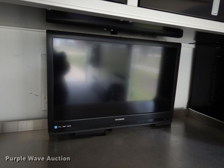 image for item DG6391 1997 Haulmark enclosed cargo trailer