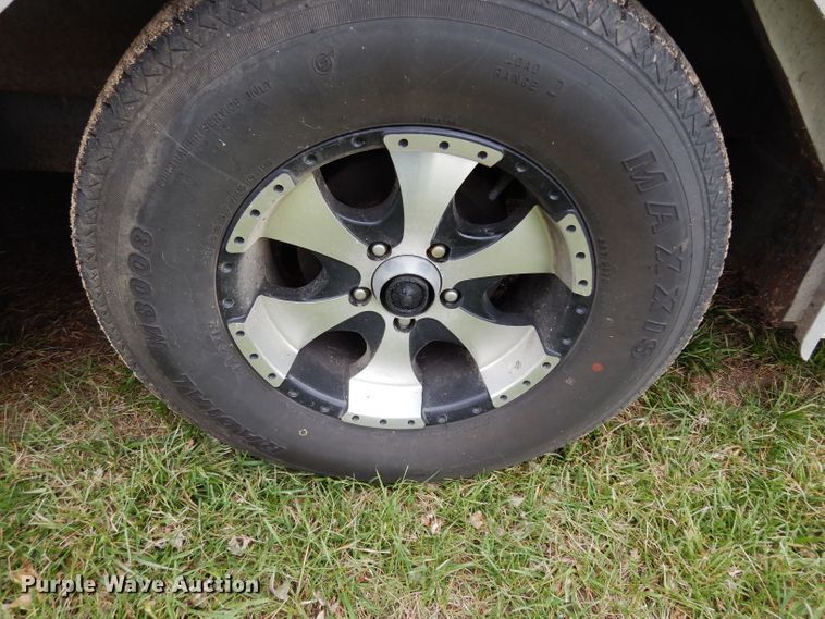 image for item DG6391 1997 Haulmark enclosed cargo trailer