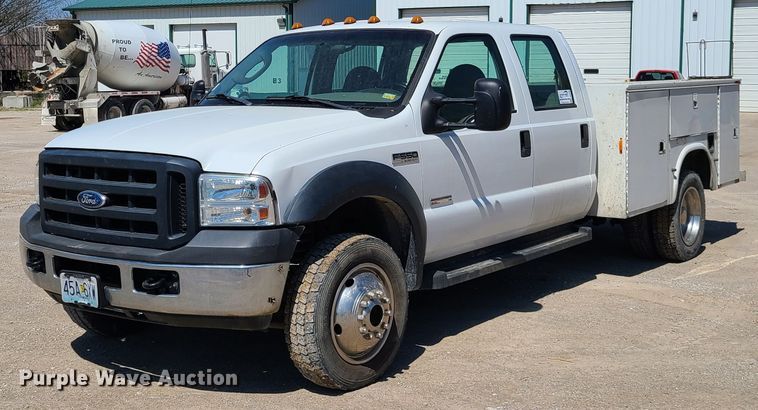 image for item DG7709 2006 Ford F550 Super Duty Crew Cab utility truck