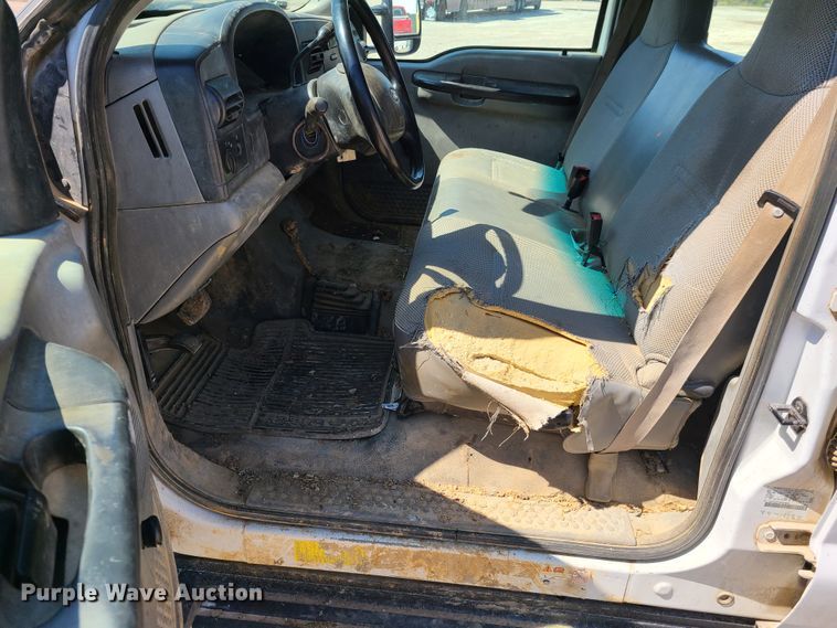 image for item DG7709 2006 Ford F550 Super Duty Crew Cab utility truck