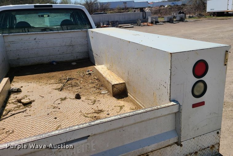 image for item DG7709 2006 Ford F550 Super Duty Crew Cab utility truck