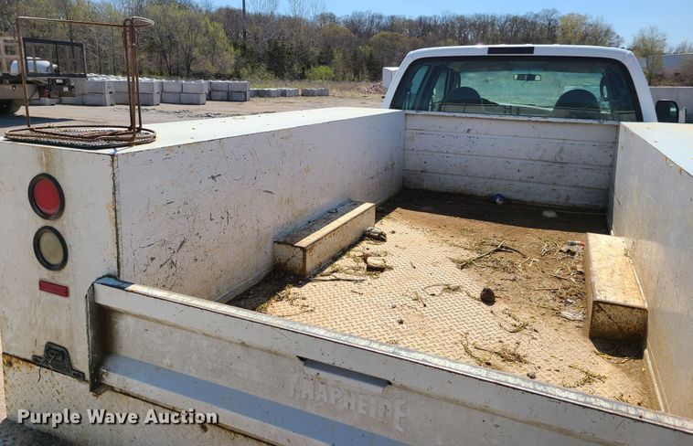 image for item DG7709 2006 Ford F550 Super Duty Crew Cab utility truck