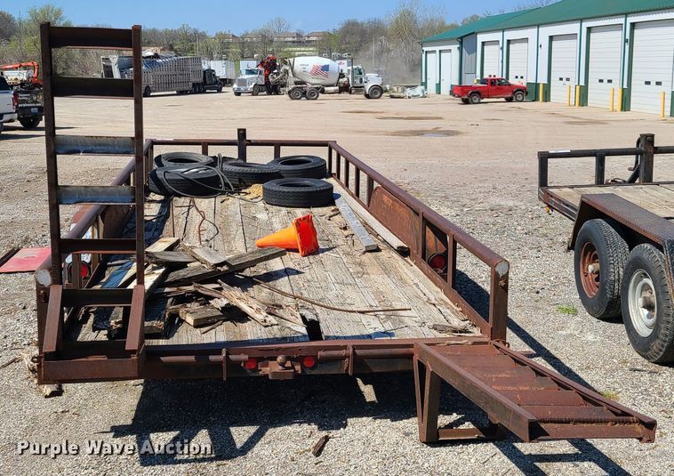 image for item DG7714 1993 Texas Bragg utility trailer