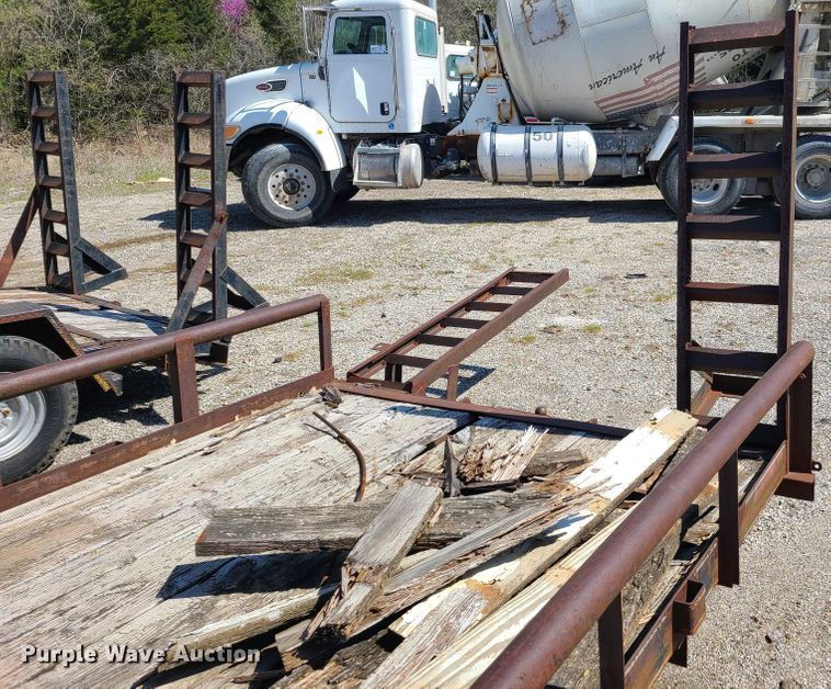 image for item DG7714 1993 Texas Bragg utility trailer