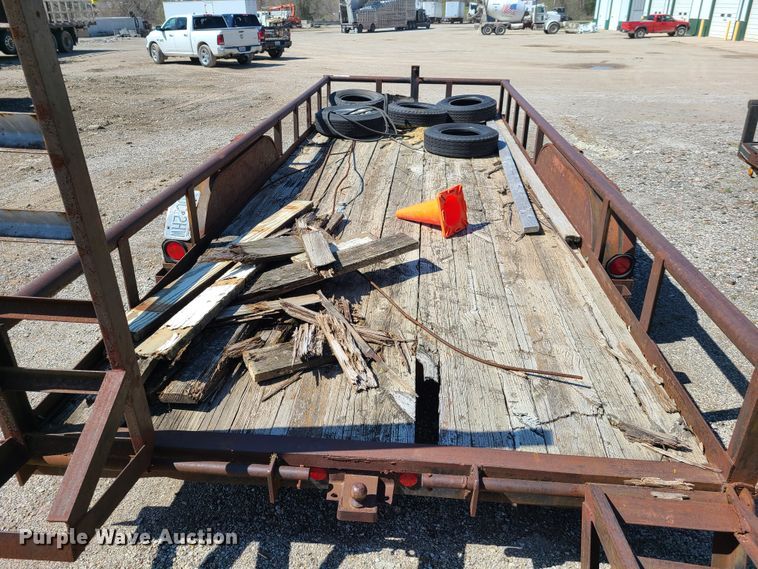 image for item DG7714 1993 Texas Bragg utility trailer