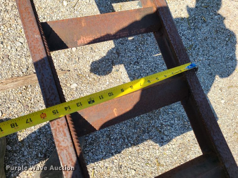 image for item DG7714 1993 Texas Bragg utility trailer