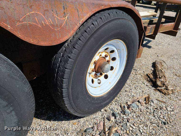 image for item DG7714 1993 Texas Bragg utility trailer