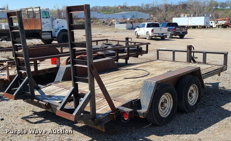 image for item DG7716 1998 Texas Bragg utility trailer
