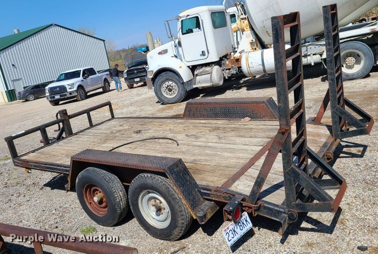 image for item DG7716 1998 Texas Bragg utility trailer