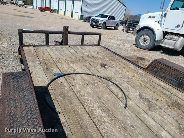 image for item DG7716 1998 Texas Bragg utility trailer