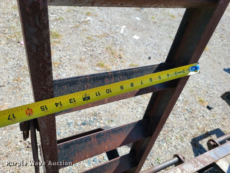 image for item DG7716 1998 Texas Bragg utility trailer