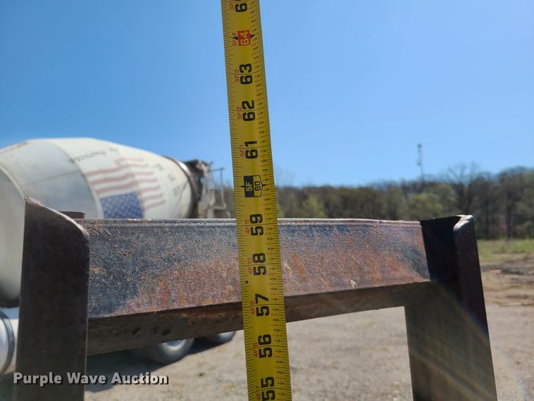 image for item DG7716 1998 Texas Bragg utility trailer