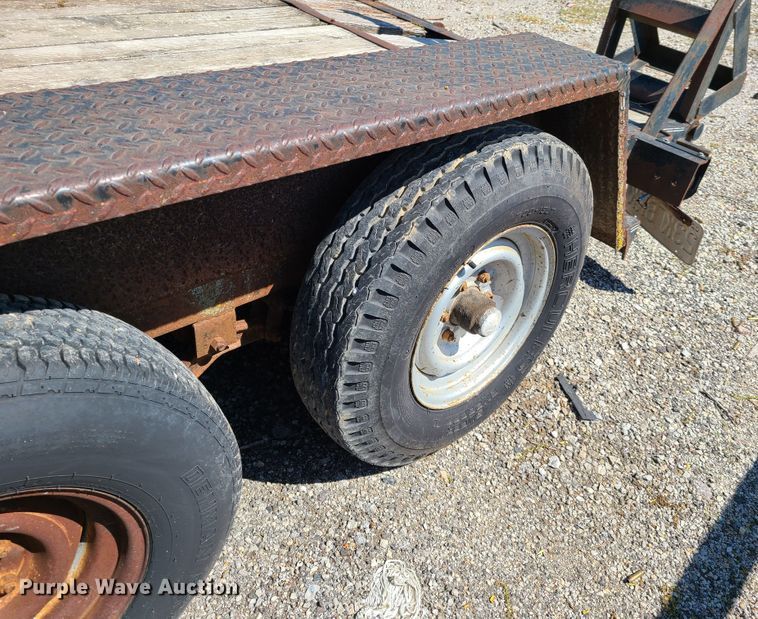 image for item DG7716 1998 Texas Bragg utility trailer