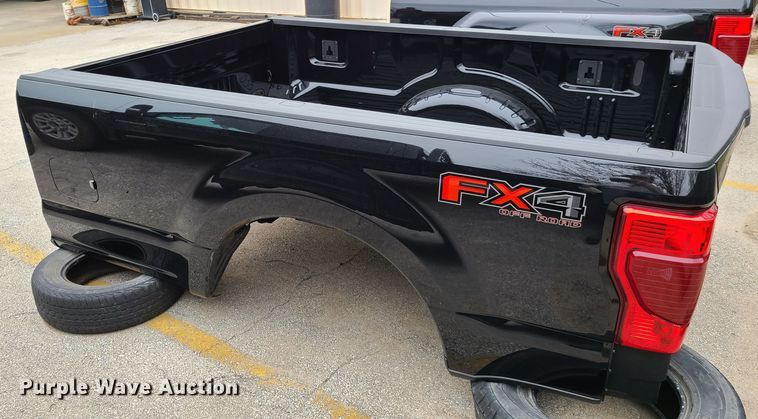 image for item DG7727 2020 Ford Super Duty pickup truck bed