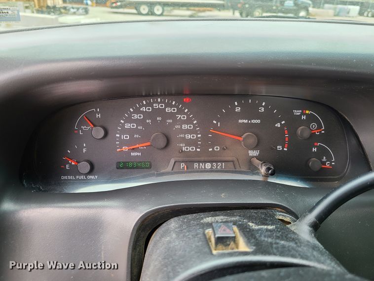 image for item DG7728 2004 Ford F550 Super Duty XLT flatbed truck