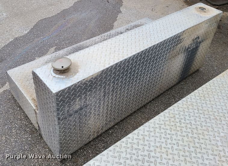 image for item DG7731 Weatherguard aluminum toolboxes and auxiliary fuel tank