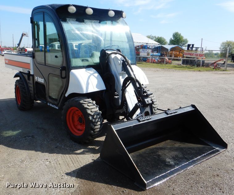 image for item DG8534 Bobcat Toolcat 5600 utility vehicle